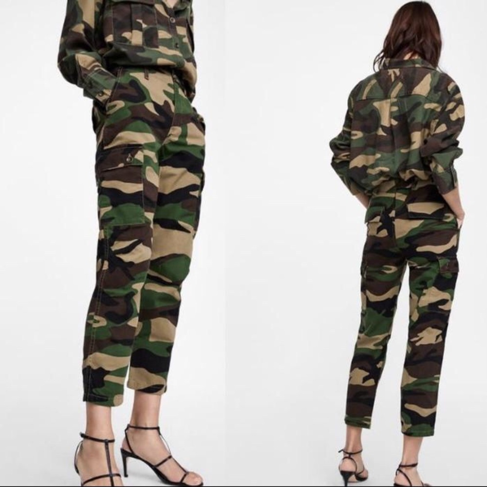 Zara Camo Cropped Pants